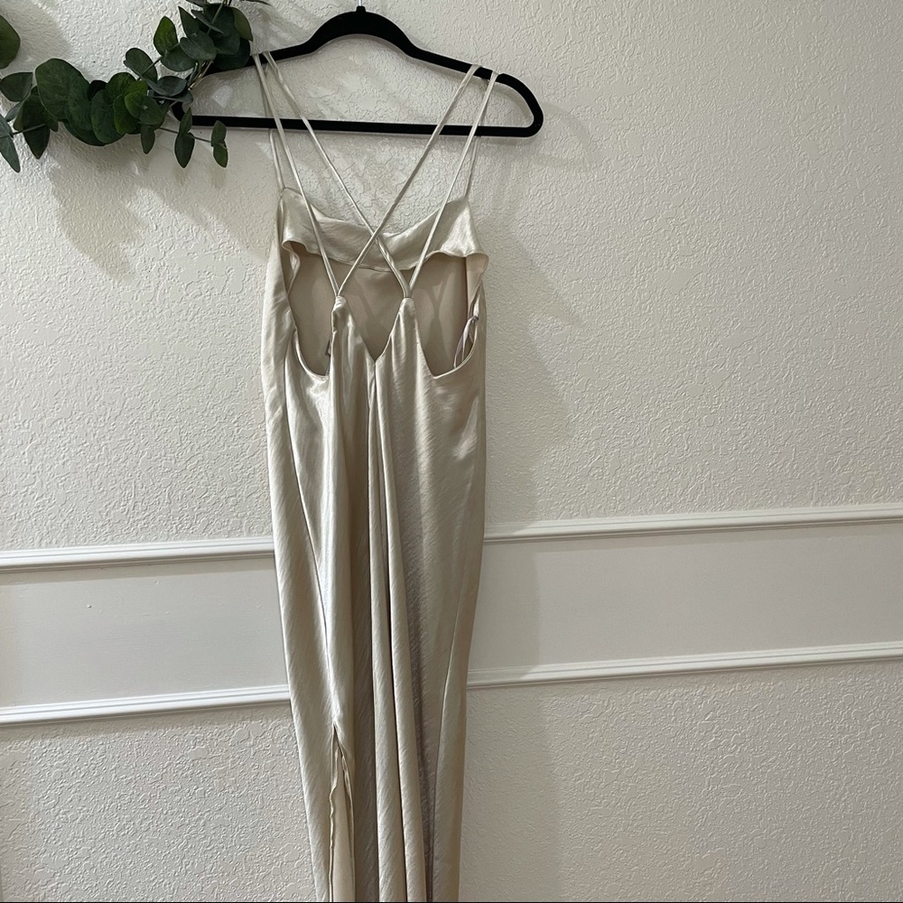ASOS maxi in high shine satin - Picture 11 of 11